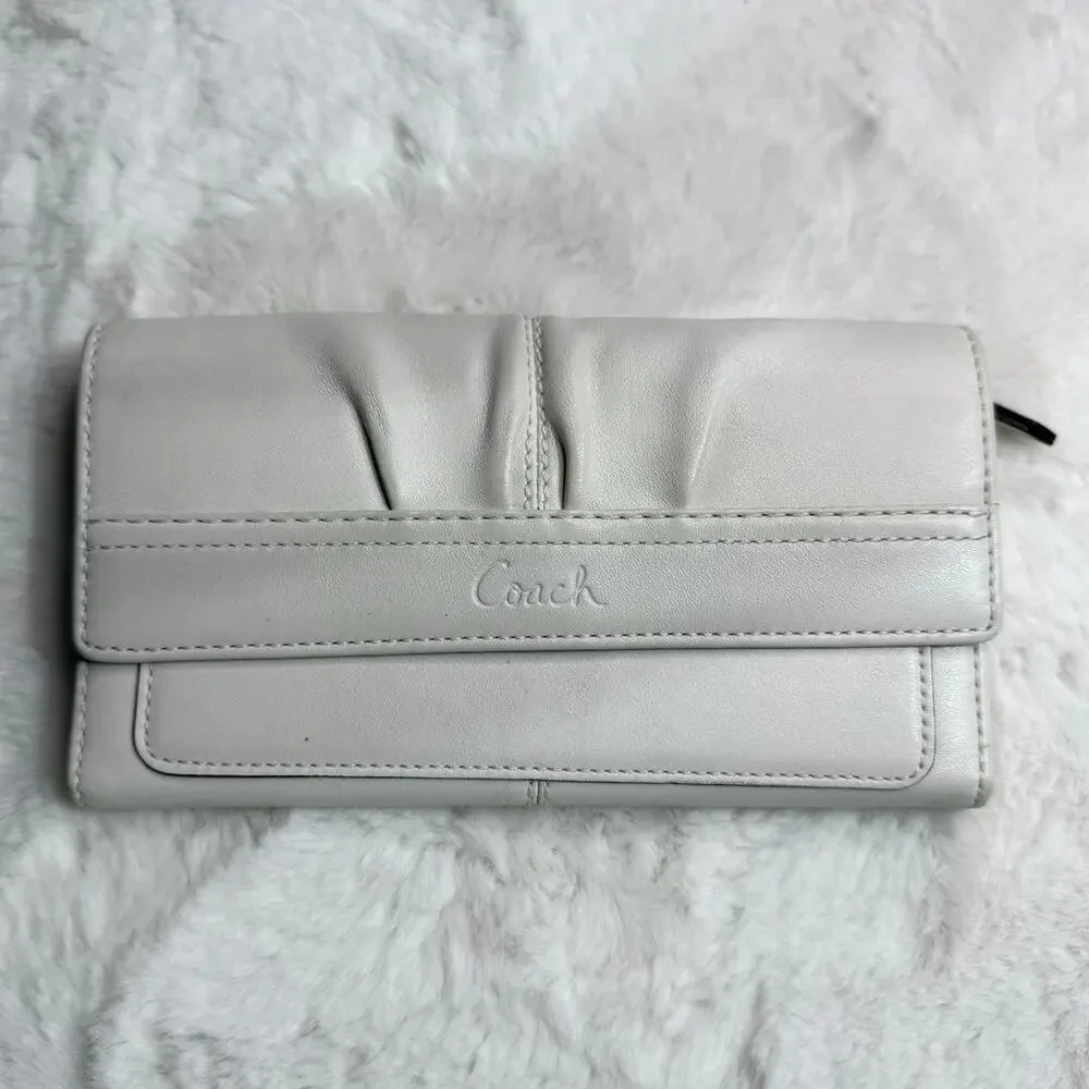 COACH y2k Ashley White Wallet